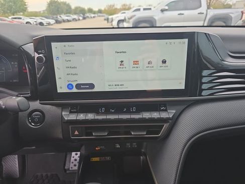 Certified 2025 Toyota Camry SE image 19