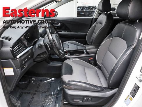 Used 2022 Kia Niro EX w/ Cold Weather Package image 14