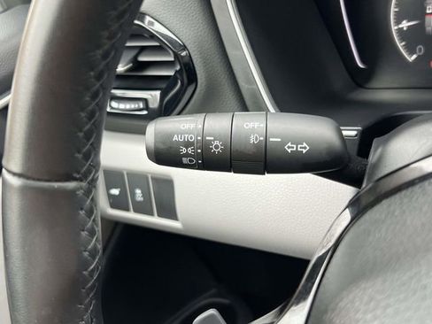 Used 2023 Honda Pilot Touring image 25