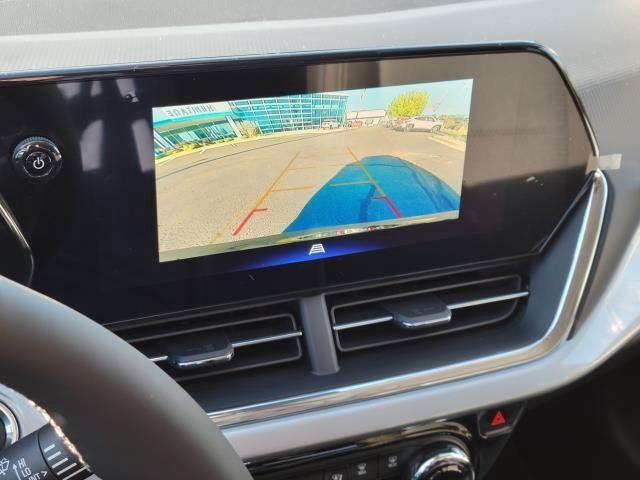 New 2026 Chevrolet Trax LT w/ Driver Confidence Package FWD image 20
