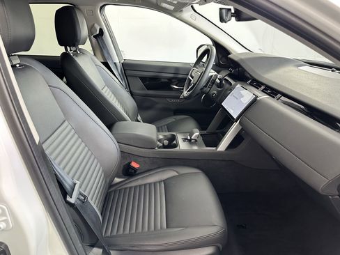 Certified 2025 Land Rover Discovery Sport S image 18