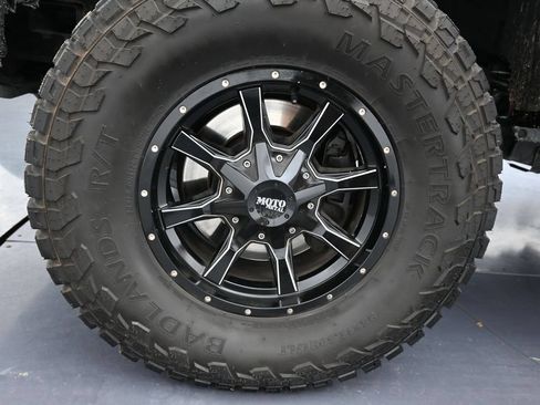 Used 2019 Ford F150 XLT w/ Equipment Group 302A Luxury AWD/4WD image 29