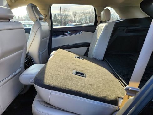 Used 2020 Lincoln Nautilus Reserve AWD/4WD image 36