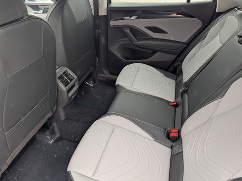 New 2026 Volkswagen Tiguan SE AWD/4WD image 5