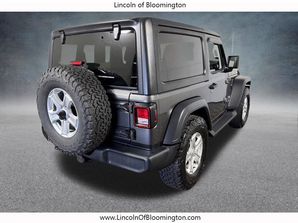 Used 2018 Jeep Wrangler Sport AWD/4WD image 7