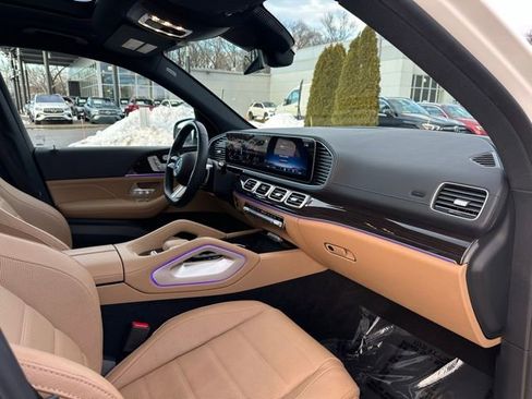 Certified 2024 Mercedes-Benz GLS 450 4MATIC image 29