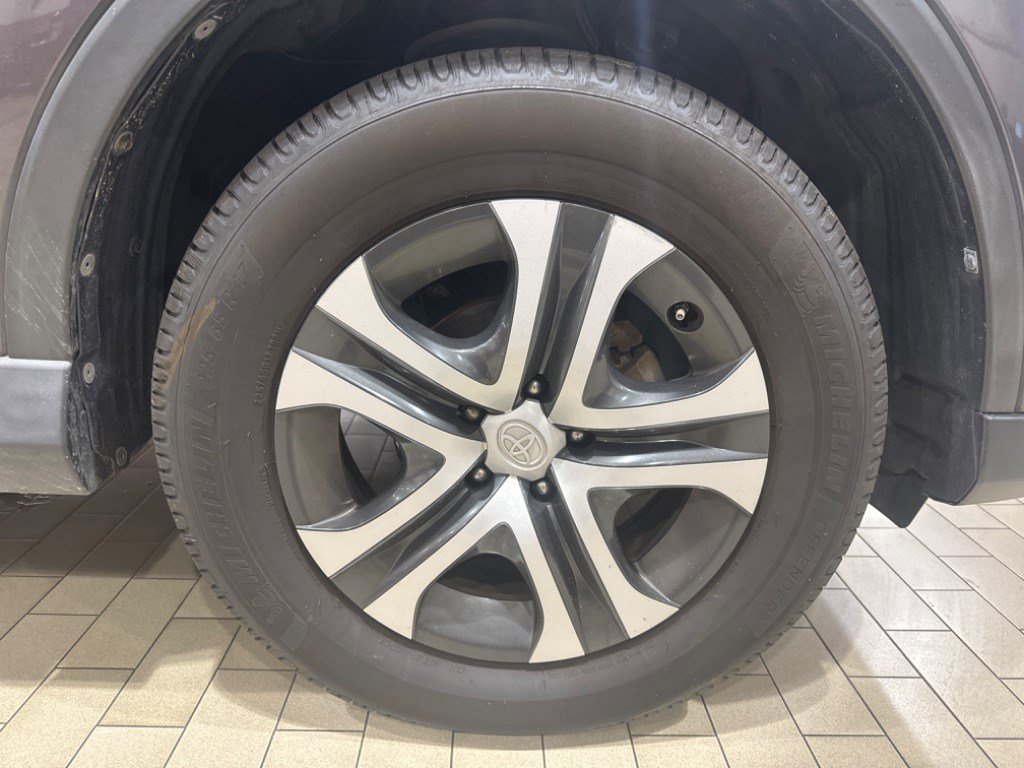 Used 2017 Toyota RAV4 LE FWD image 50