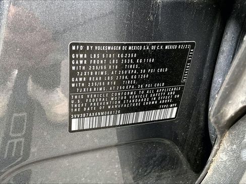 Used 2022 Volkswagen Tiguan SE image 14