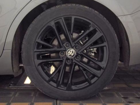 Used 2025 Toyota Camry SE w/ Multimedia Upgrade Package image 4