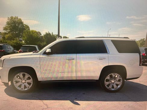 Used 2015 GMC Yukon Denali w/ Premium Package AWD/4WD image 2