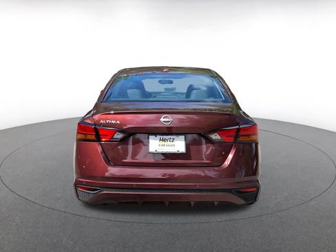 Used 2025 Nissan Altima 2.5 SV image 6