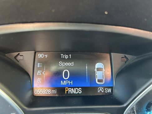 Used 2018 Ford Escape SE w/ SE Sync 3 Package AWD/4WD image 14