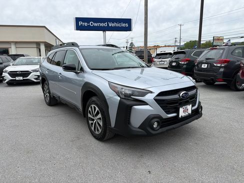Certified 2024 Subaru Outback Premium AWD/4WD image 3