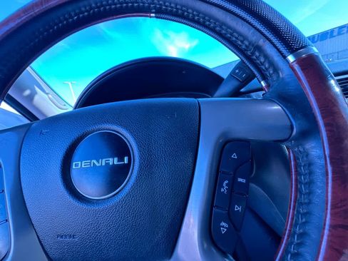 Used 2013 GMC Sierra 2500 Denali w/ Suspension Package, Off-Road image 20