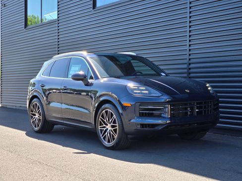 New 2026 Porsche Cayenne AWD/4WD image 10