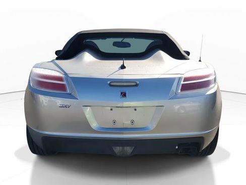Used 2009 Saturn Sky w/ Premium Trim Package image 6