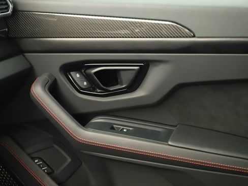 Used 2023 Lamborghini Urus S AWD/4WD image 32