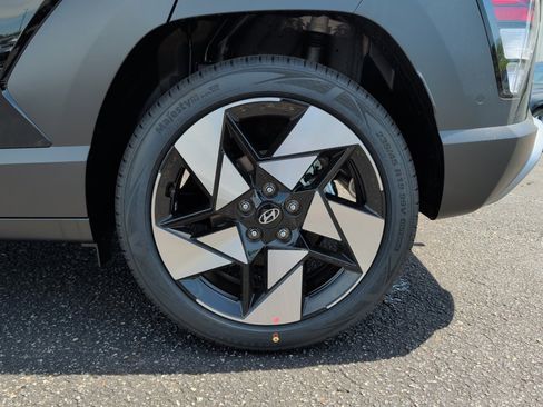 New 2026 Hyundai Kona Limited FWD image 22