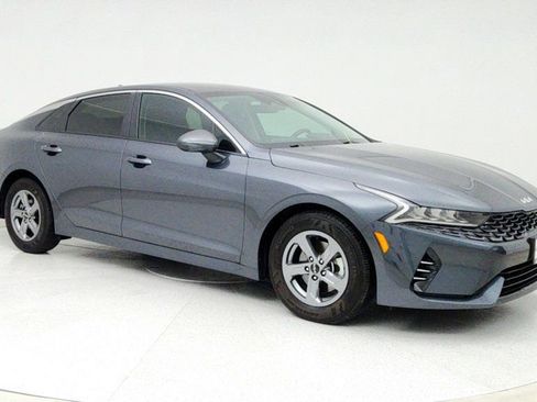 Used 2022 Kia K5 LXS image 3