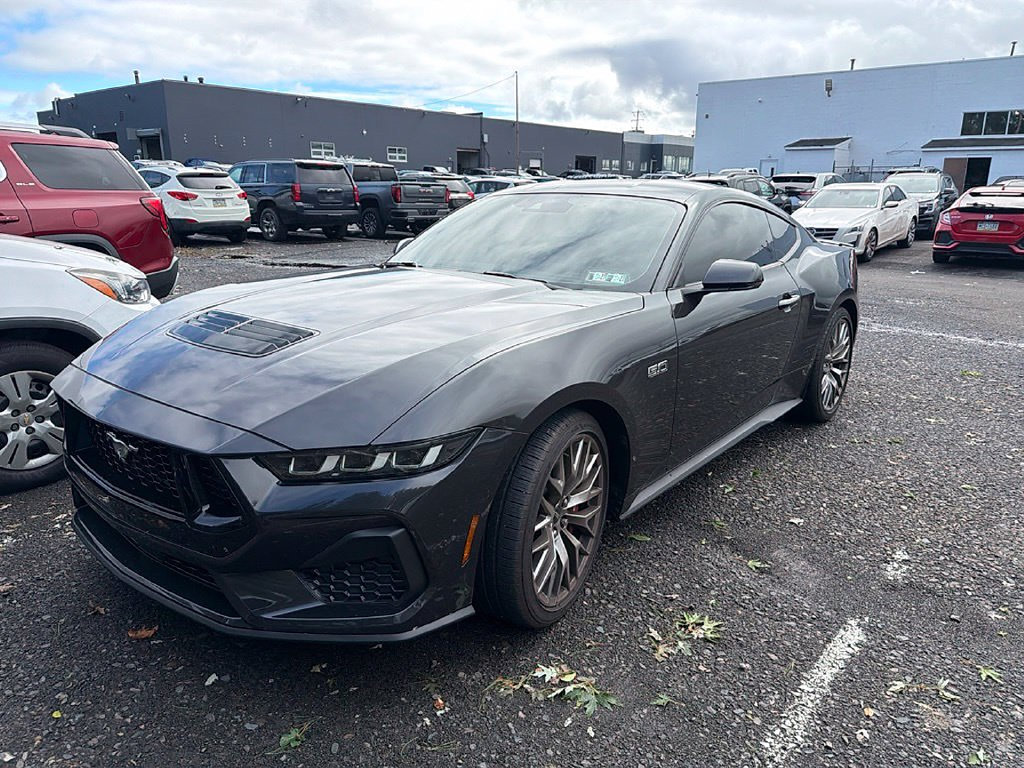 Used 2024 Ford Mustang GT Premium RWD image 1
