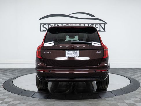 New 2026 Volvo XC90 B6 Ultra w/ Protection Package image 6