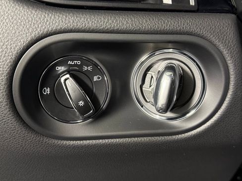 New 2026 Porsche Macan S image 35