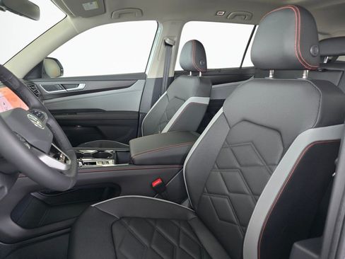 New 2026 Volkswagen Atlas Peak Edition AWD/4WD image 17