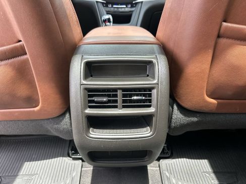 Used 2024 Cadillac XT5 Premium Luxury w/ Technology Package FWD image 22
