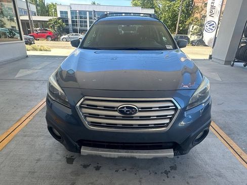 Used 2017 Subaru Outback 2.5i Limited AWD/4WD image 2