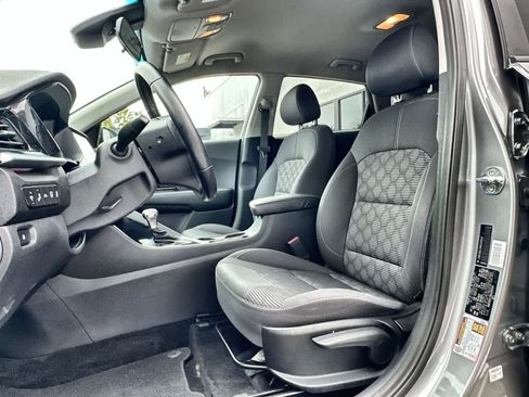 Used 2022 Kia Niro LXS image 11