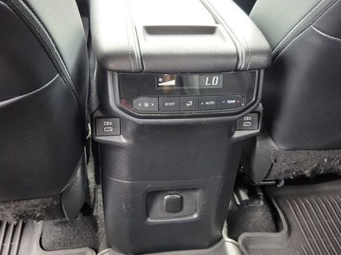 Used 2024 Toyota Grand Highlander FWD image 17