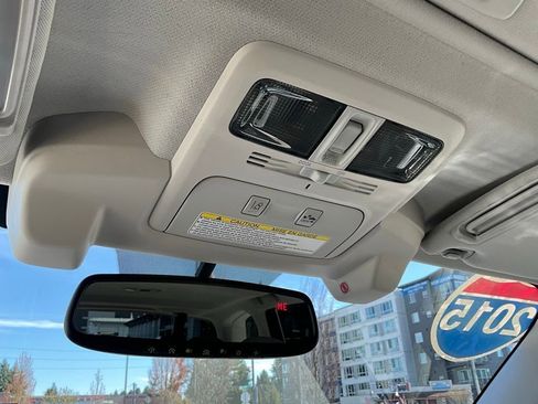 Used 2015 Subaru Forester 2.5i Touring w/ Eyesight & Navigation System image 16