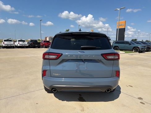 Used 2024 Ford Escape ST-Line w/ Tech Pack #1 FWD image 4