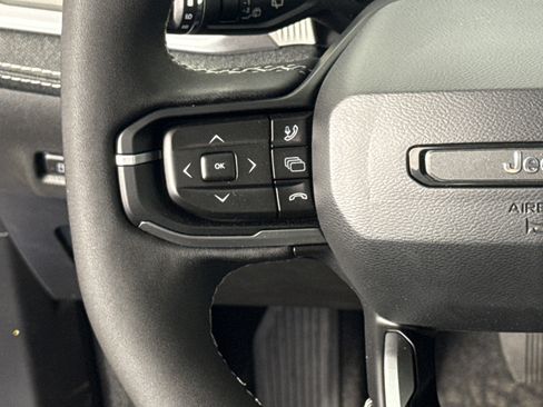 New 2026 Jeep Cherokee Laredo AWD/4WD image 19