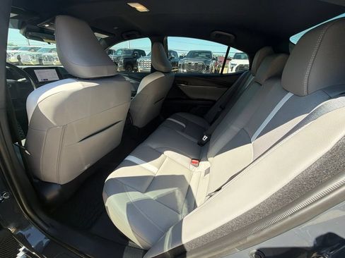 Used 2025 Toyota Camry SE FWD image 24