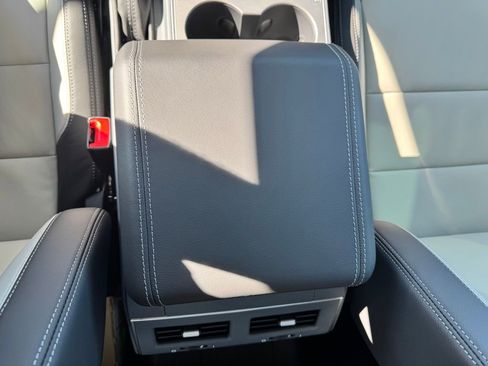 New 2025 INEOS Grenadier Fieldmaster Edition image 15