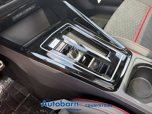 New 2026 Volkswagen GTI SE FWD image 16