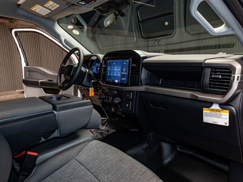 Used 2025 Ford F150 XL image 14