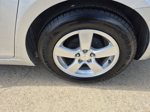 Used 2014 Chevrolet Cruze LT w/ All-Star Edition image 9