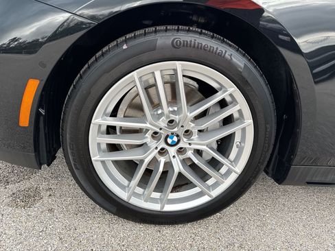 Used 2024 BMW 530i xDrive w/ Premium Package AWD/4WD image 19