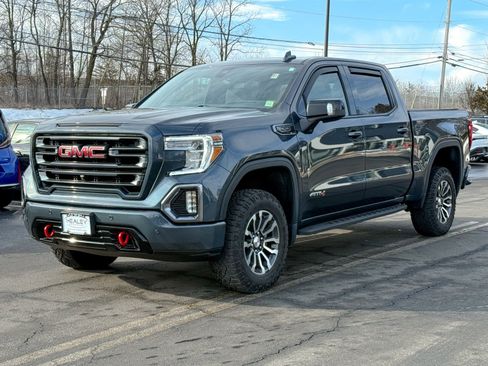 Used 2021 GMC Sierra 1500 AT4 w/ AT4 Premium Package image 3