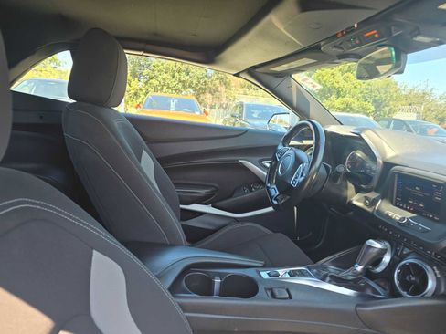 Used 2023 Chevrolet Camaro LT image 10