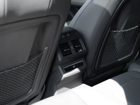 Certified 2025 Audi Q5 Premium w/ Premium Plus AWD/4WD image 28