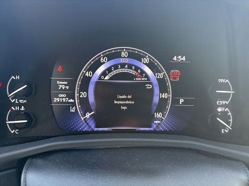 Used 2022 Lexus LX 600 4WD w/ Premium Package image 8