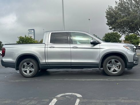 Used 2021 Honda Ridgeline RTL-E image 3
