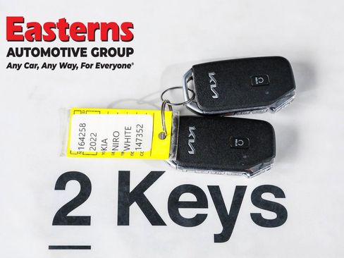 Used 2022 Kia Niro EX w/ Cold Weather Package image 24