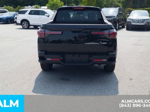 Certified 2025 Hyundai Santa Cruz SE AWD/4WD image 6