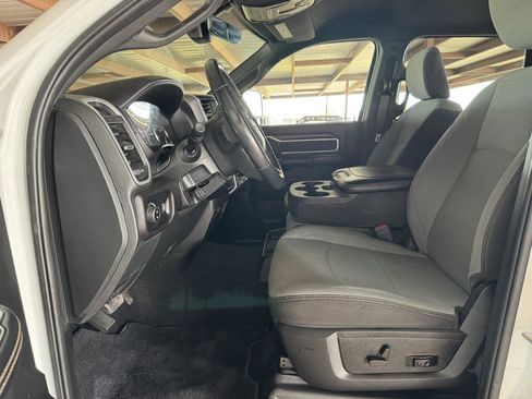 Used 2024 RAM 2500 Big Horn w/ Off Road Package image 24