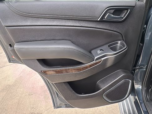 Used 2019 Chevrolet Tahoe LT image 17