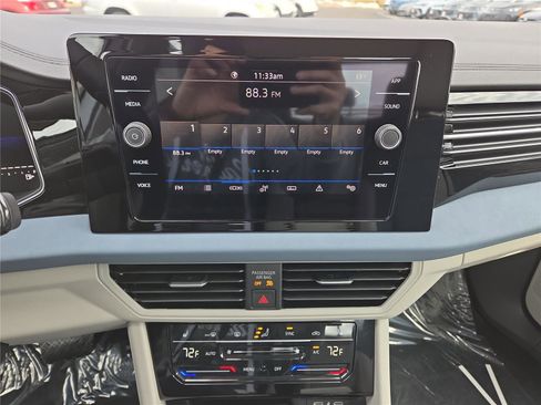 New 2026 Volkswagen Jetta SE image 19